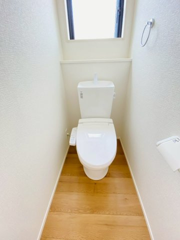 よかタウン／菊池郡大津町下町３期／４号棟のトイレ