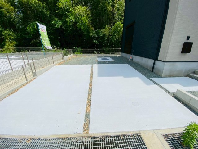 よかタウン／菊池郡大津町下町３期／４号棟の駐車場