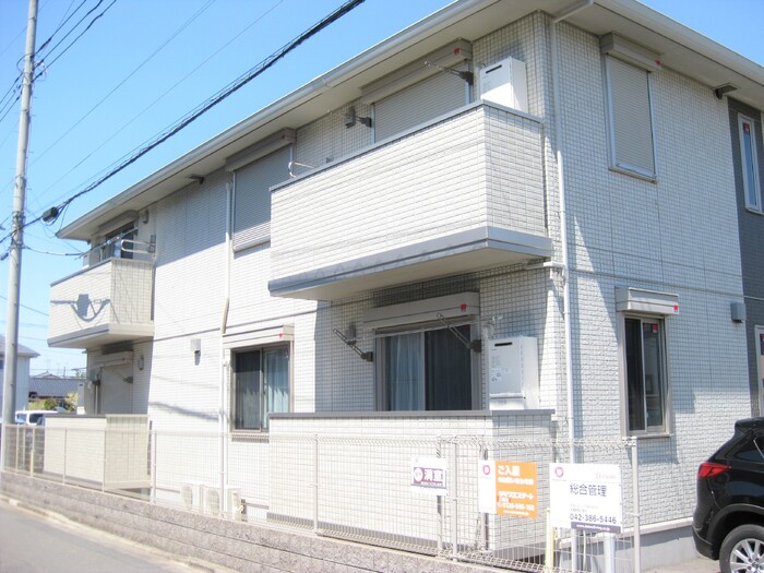 アルページュの外観