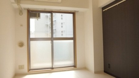 カスタリア西船橋の居間・リビング|モニタ付きインタフォンあります