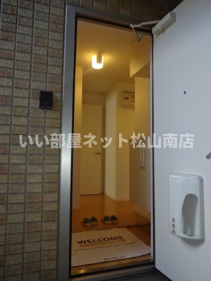 【玄関】 | ルミエール朝生田