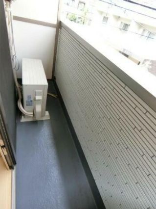 板橋区常盤台４丁目のアパートのバルコニー