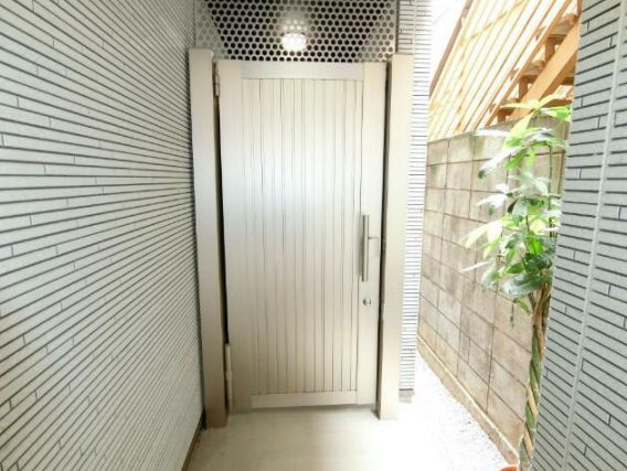 板橋区常盤台４丁目のアパートのエントランス