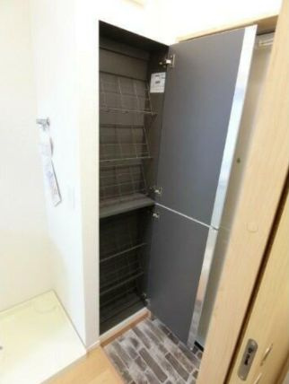 板橋区常盤台４丁目のアパートの収納|玄関収納