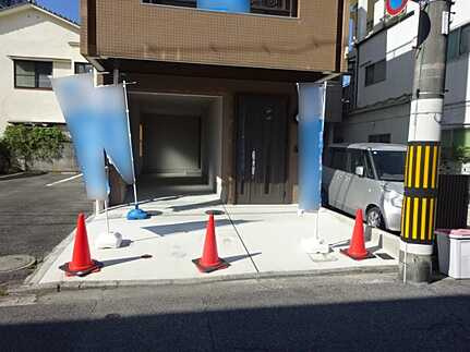 広島市南区宇品海岸２丁目の前面道路含む現地写真