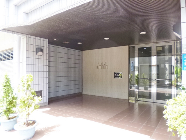 ロジュマン西尾久のエントランス|きれいなエントランスです☆