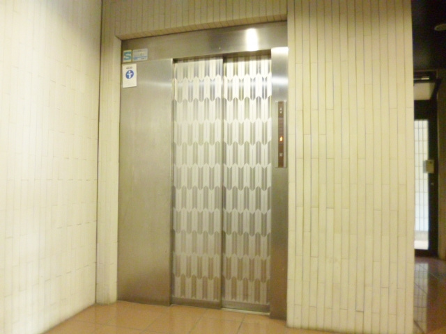 ロジュマン西尾久のその他共用部分|もちろん、エレベーター付きの建物です！