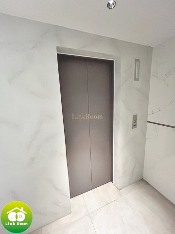 CREAL錦糸町の駐車場