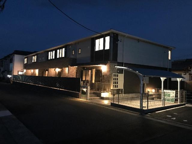 エターナルの外観|外観写真（夜）