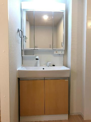 エターナルの洗面所|洗髪洗面化粧台