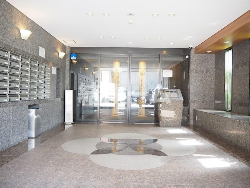 豊島区南池袋４丁目の賃貸マンションのエントランス