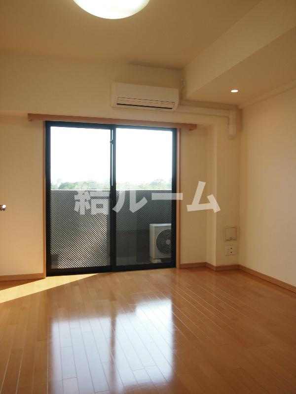 豊島区南池袋４丁目の賃貸マンションの居間・リビング