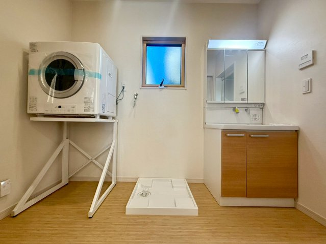 吾川郡いの町枝川4LDKの独立洗面台