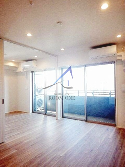 ガーラ・アヴェニュー浅草の居間・リビング|洋室のお部屋です。