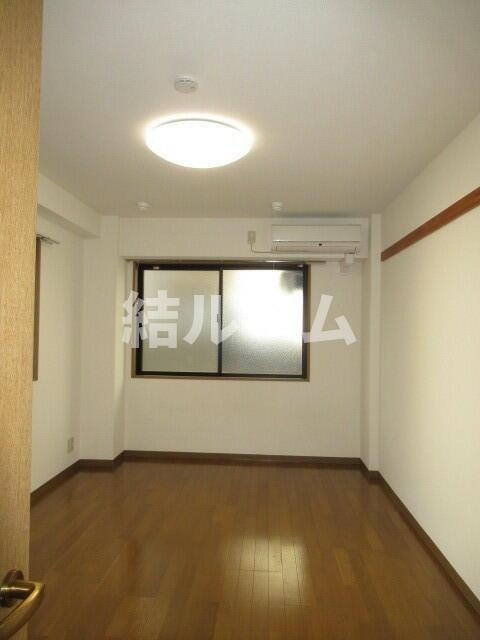 豊島区南池袋４丁目の賃貸マンションの居間・リビング