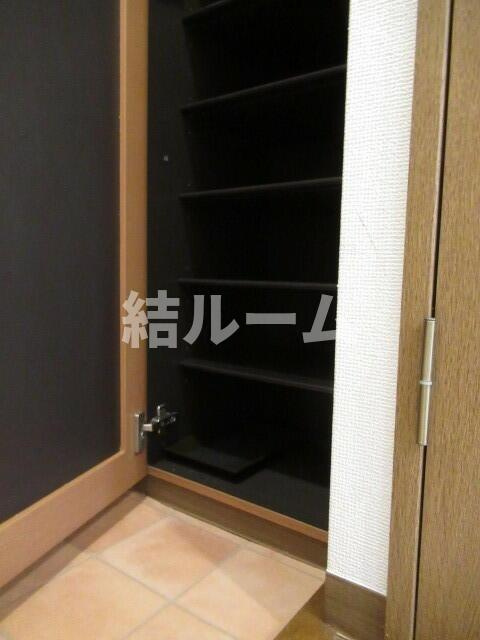 豊島区南池袋４丁目の賃貸マンションの玄関