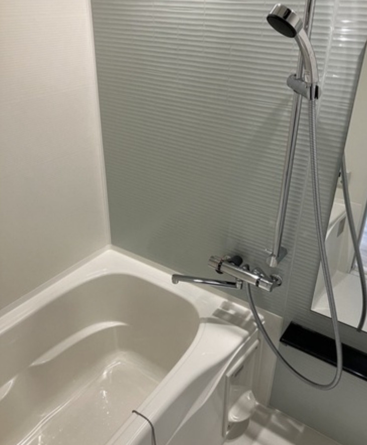 ライオンズフォーシア中野の浴室