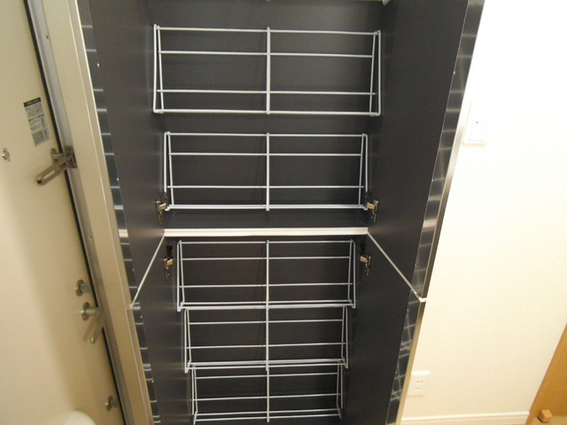 フレスコ志茂駅前の玄関|下駄箱の中はこんな感じです♪