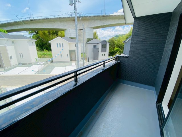 よかタウン／菊池郡大津町下町３期／５号棟のバルコニー