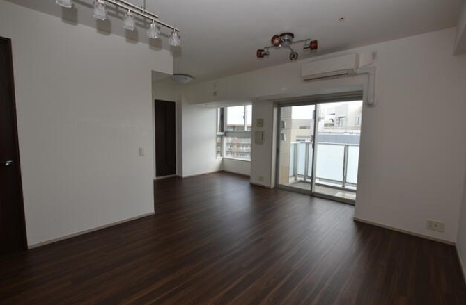 【居間・リビング】