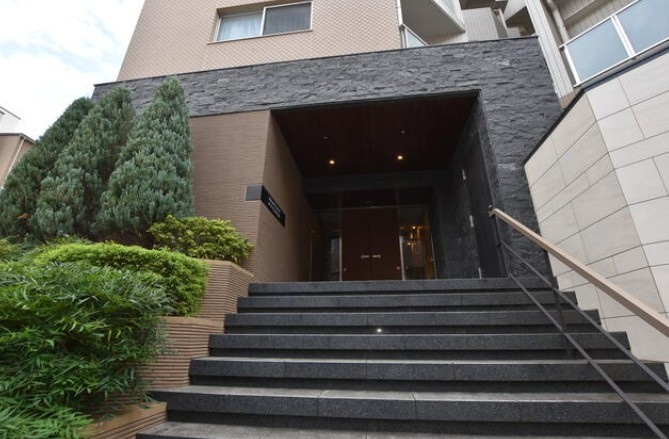 【エントランス】