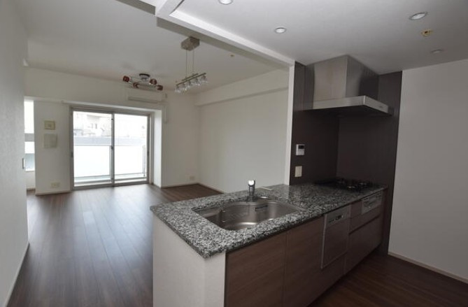 【居間・リビング】