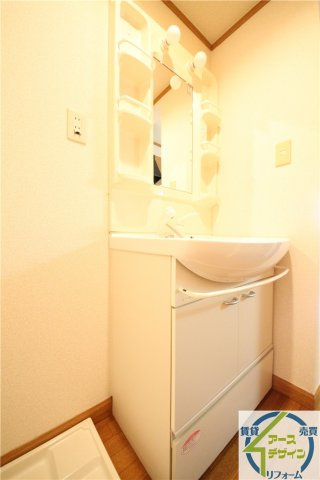 セレッソ八木の独立洗面台|独立洗面台、朝の身支度には欠かせません