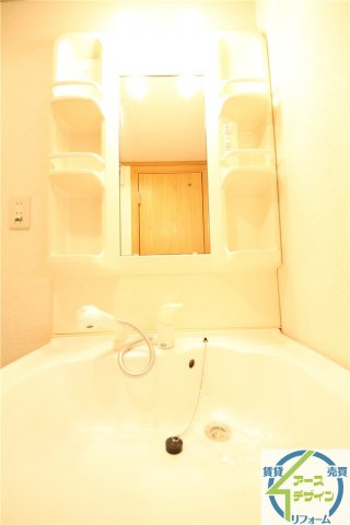 セレッソ八木の独立洗面台|使いやすい独立洗面台です