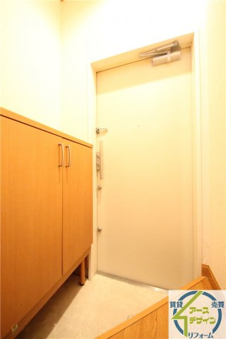 セレッソ八木の玄関|収納もある玄関です