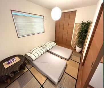 本町3丁目戸建の洋室