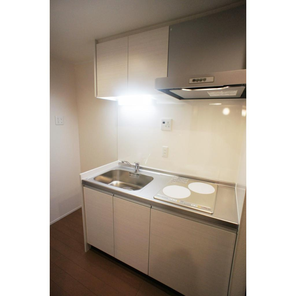 フルール石神井公園のキッチン|コンパクトなキッチンで掃除もラクラク