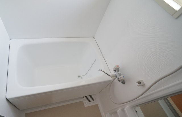 ファミールハイツの浴室