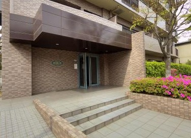 アルシェ西新井のエントランス