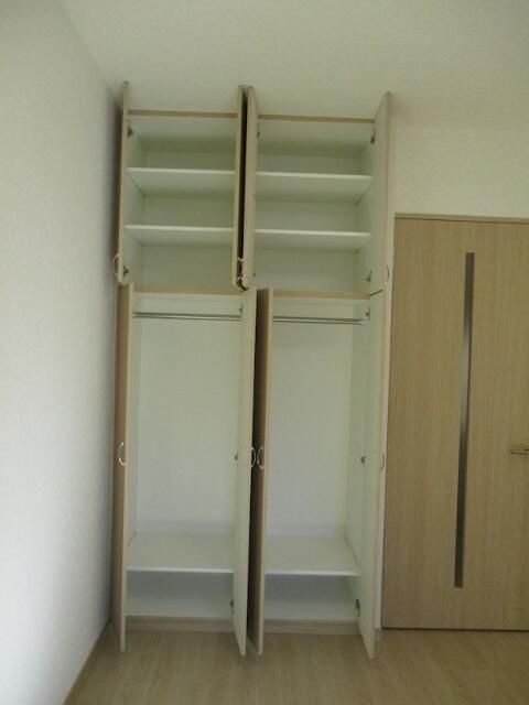 ルーブル板橋泉町弐番館の収納