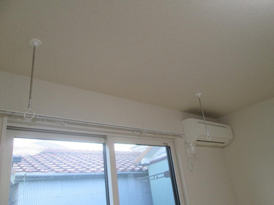 【設備】 | トリニティ東神奈川 | 室内物干し※別室写真