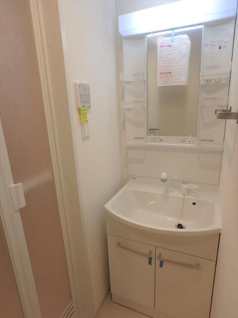 ＨＹ’ｓ　中村橋の洗面所