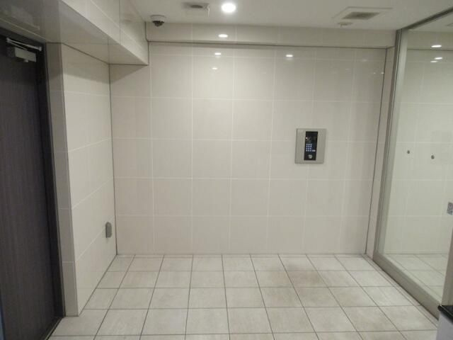 ＨＹ’ｓ　中村橋のエントランス