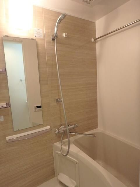 ＨＹ’ｓ　中村橋の浴室