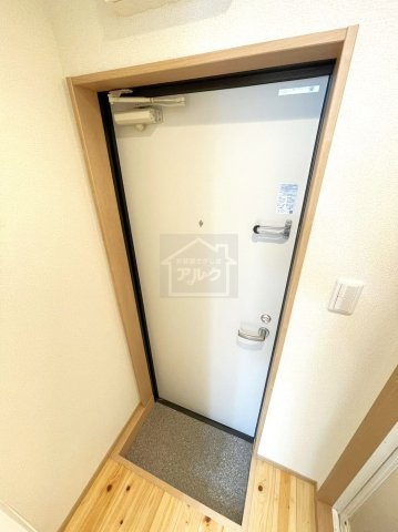 クレセール中野の玄関