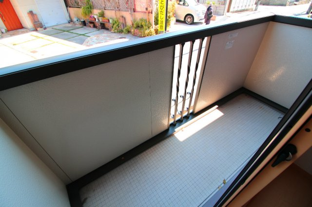 グリチネのバルコニー