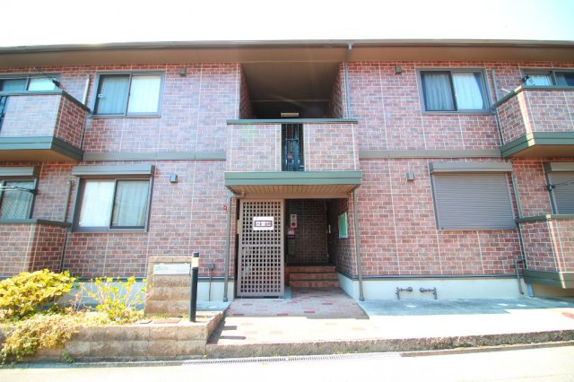 グリチネのエントランス