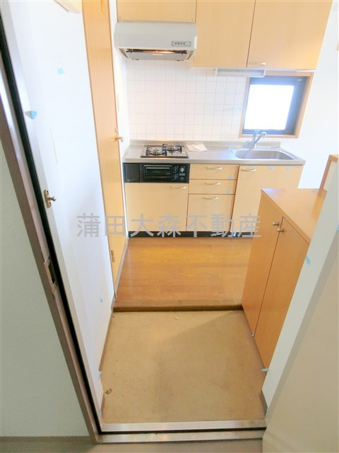 クレール羽田の玄関