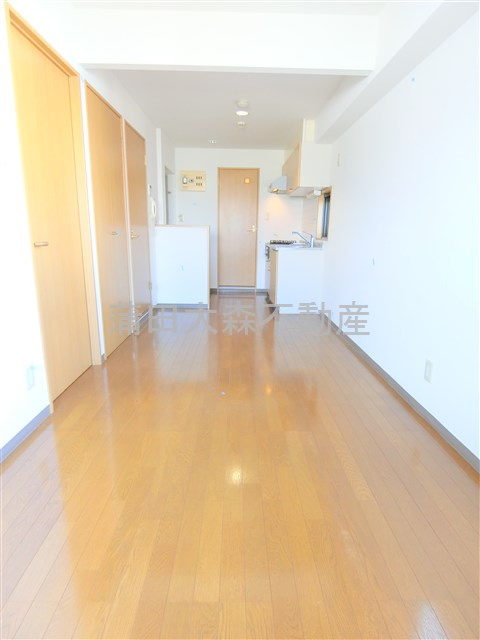 クレール羽田の居間・リビング