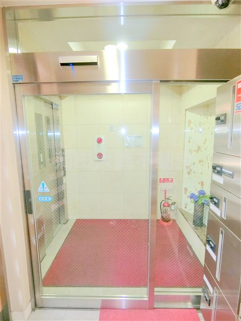 クレール羽田のエントランス|オートロック宅配BOXメールBOX