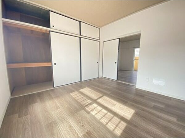 コーポ西栄　　刈谷市近郊の賃貸はクラスホーム刈谷店の収納|同物件の別部屋になります。