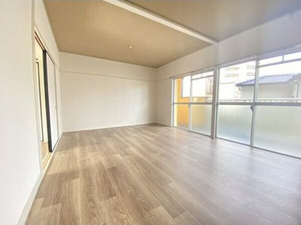 コーポ西栄　　刈谷市近郊の賃貸はクラスホーム刈谷店の居間・リビング|同物件の別部屋になります。