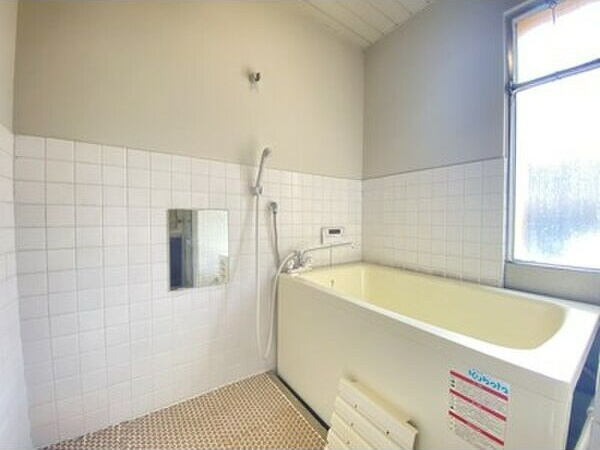 コーポ西栄　　刈谷市近郊の賃貸はクラスホーム刈谷店の浴室|同物件の別部屋になります。