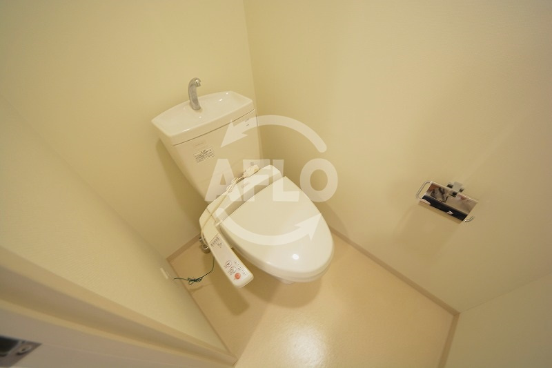 アーバンエース夕陽丘パルのトイレ|アーバンエース夕陽丘パル　温水洗浄便座付き