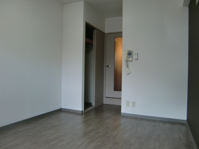 セファミ御影の洋室