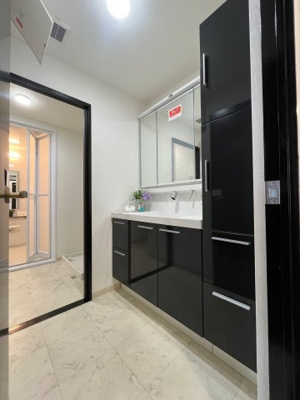 【独立洗面台】 | ライオンズマンション鈴蘭台壱番館 | 洗面台も新調しております。